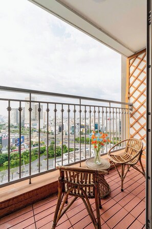 Apartment, 3 Bedrooms, Balcony, City View | Terrace/patio