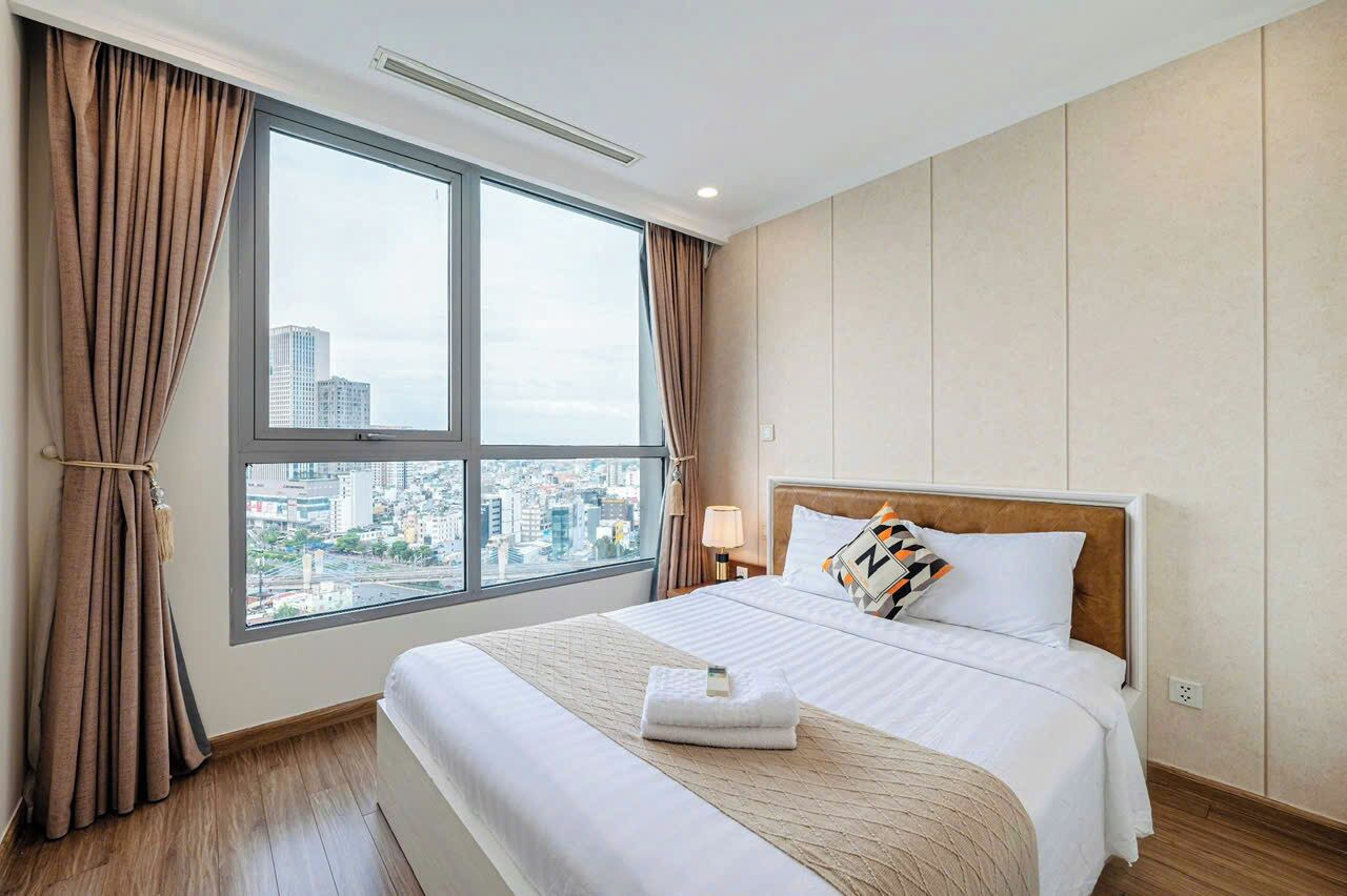 Decoración personalizada, muebles diferentes y escritorio 