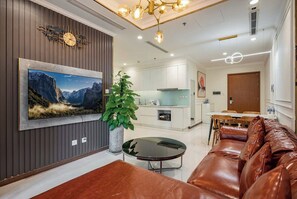 Apartment, 2 Bedrooms, Balcony, City View | Living area