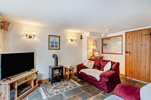 TV, DVD player - 2 Bed in Kentisbeare (oc-n29842) (Kentisbeare)