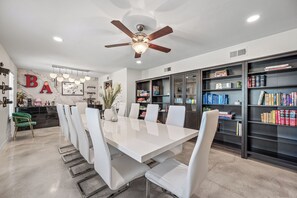 Dining - Desert Oasis w/ heated pool, themed rooms, family fun, close to golf & shopping! (Scottsdale)