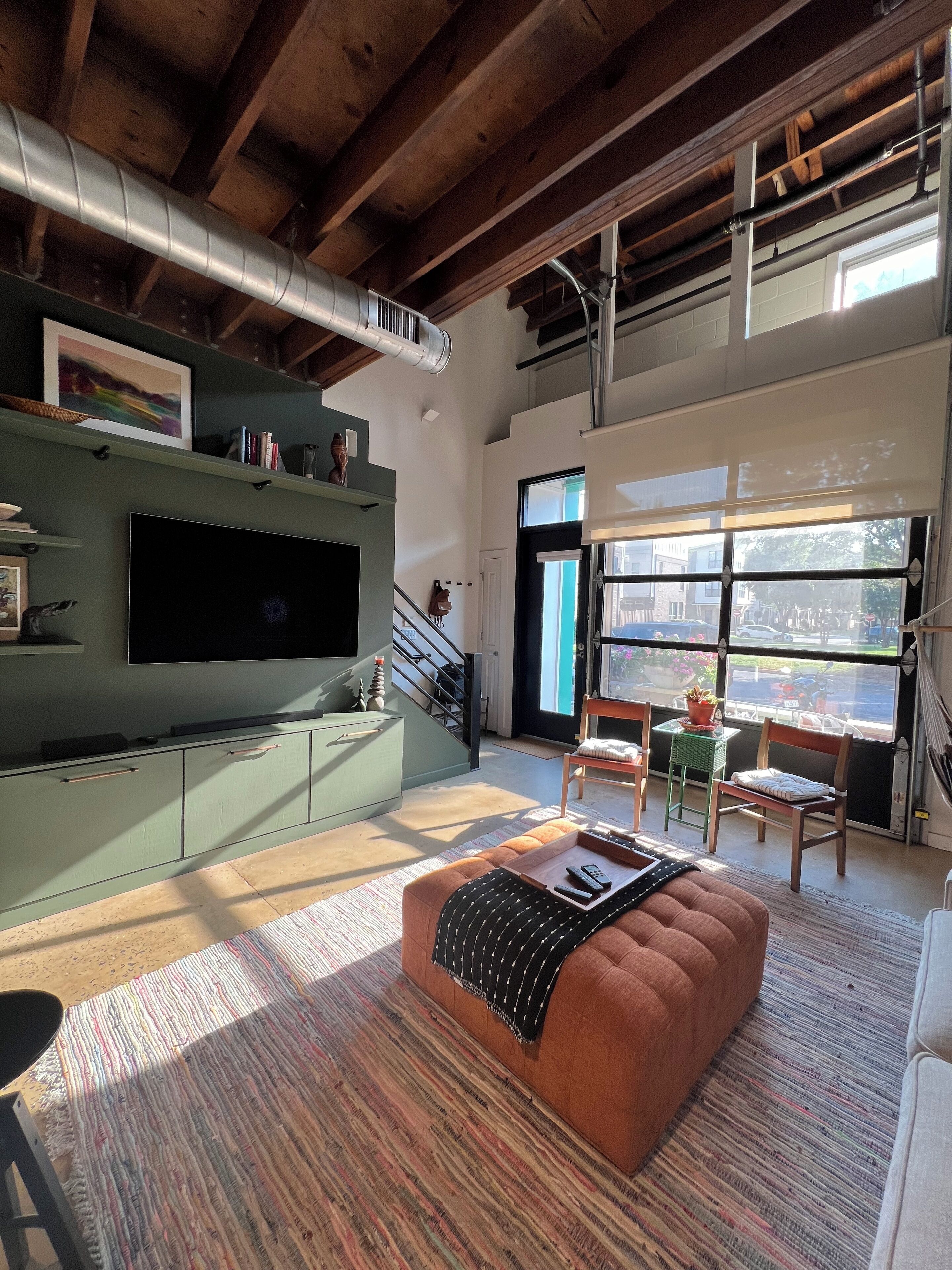 Charming 2-bedroom townhome walkable to Noda arts district