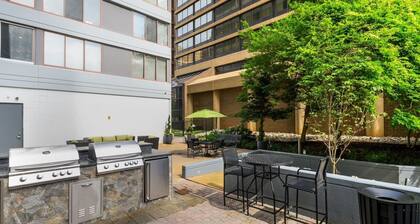 Work + Rest in DC Apartments
