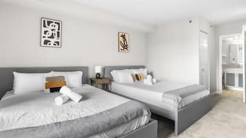 Apartamento conforto, 1 quarto, vista para a cidade | 2 quartos, roupas de cama premium, escrivaninha