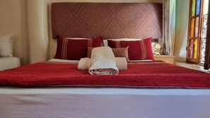 Quadruple Room, Courtyard View | Egyptian cotton sheets, premium bedding, Select Comfort beds - Fes Touria Palace (Fes)