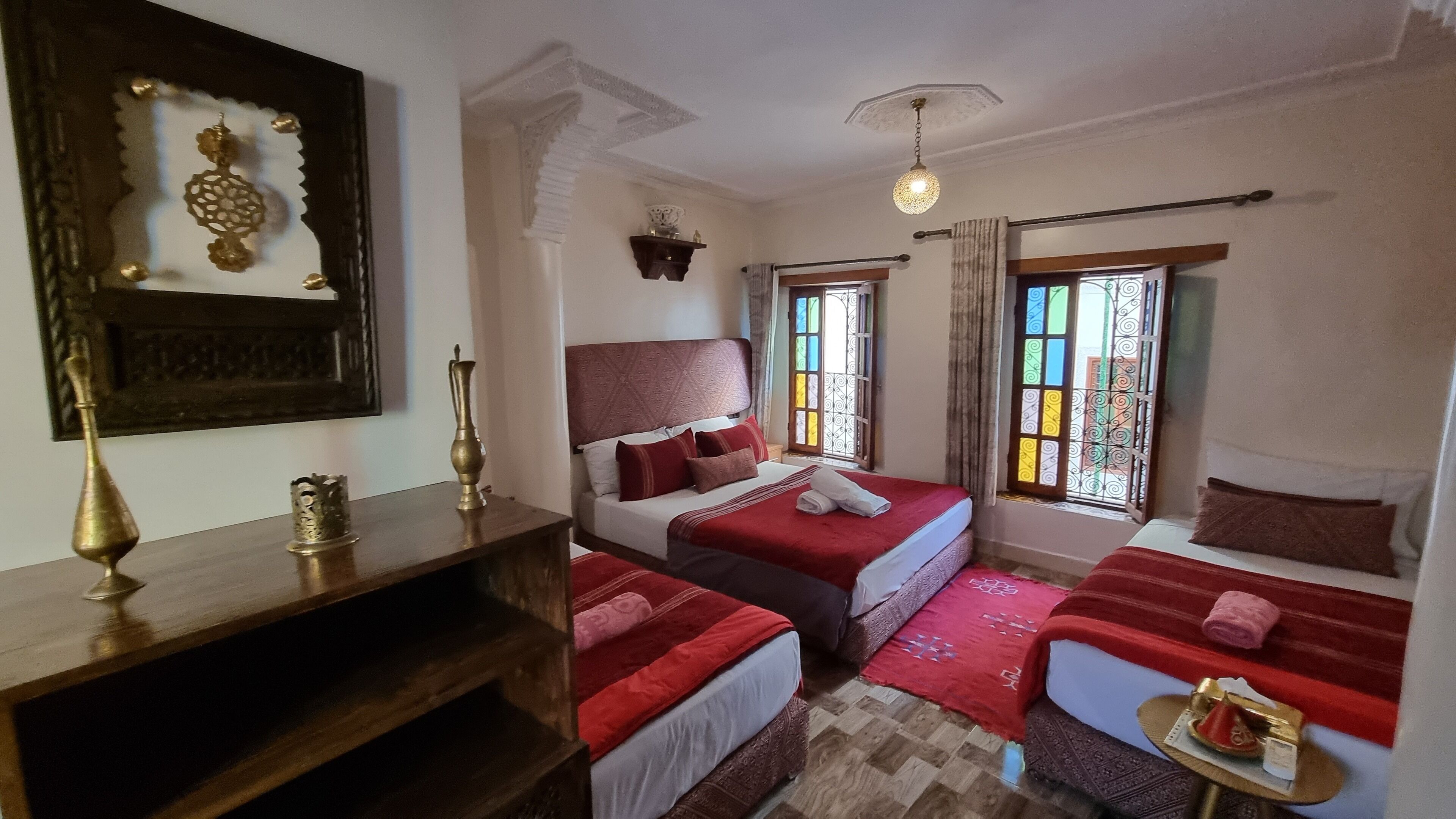 Vierpersoonskamer, uitzicht op binnenplaats | Lakens van Egyptisch katoen, luxe beddengoed, Select Comfort-bedden