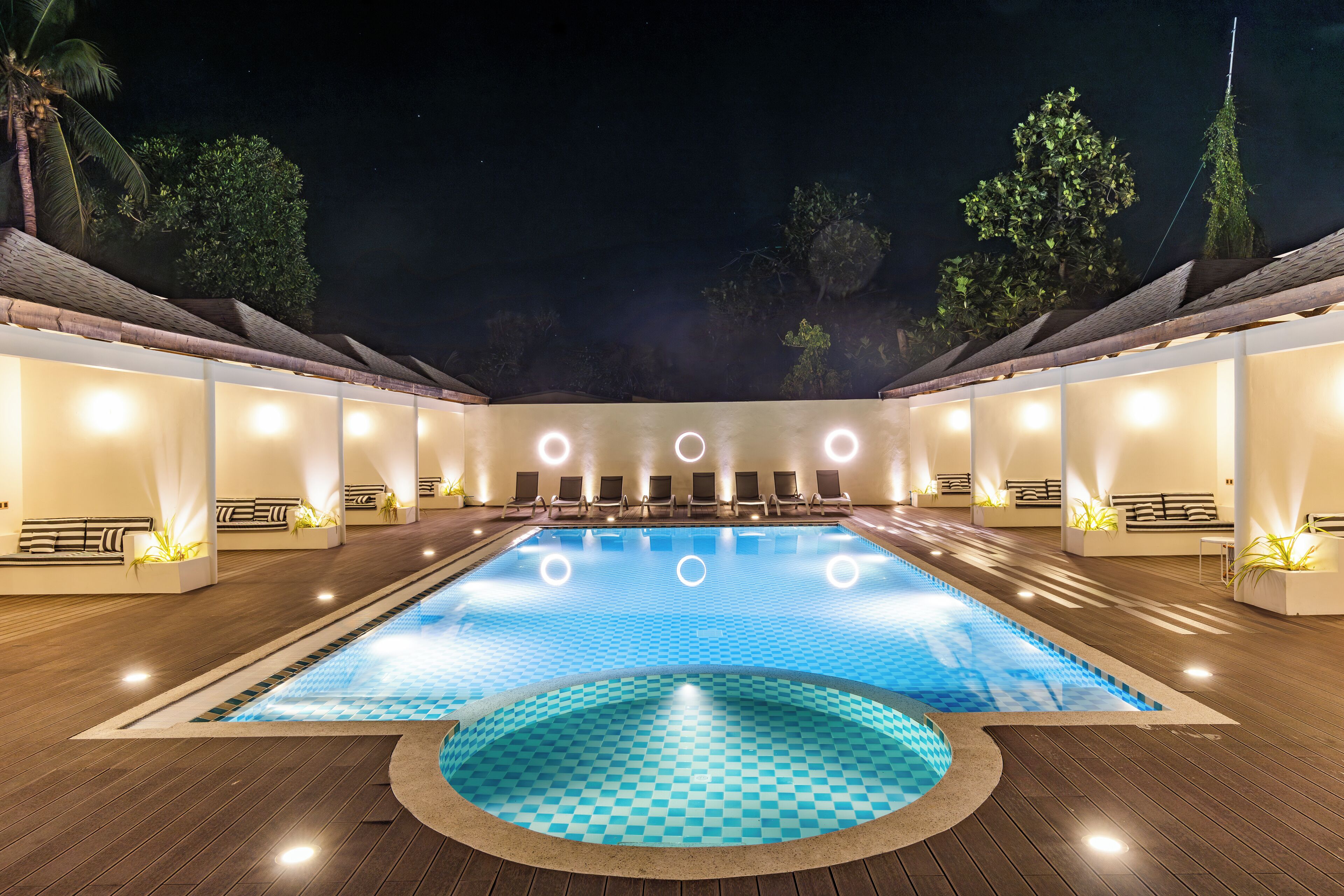 Front of property – evening/night