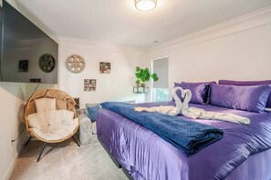 5 habitaciones, caja de seguridad en la habitación y escritorio 