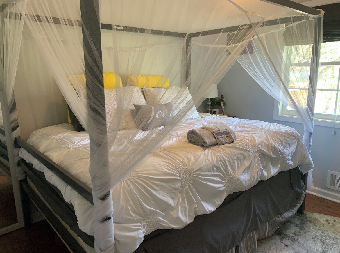 2 habitaciones, tabla de planchar con plancha, wifi y ropa de cama 