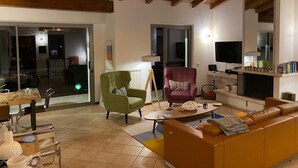 Unclassified image, 3 of 42, button - Soothing villa with with private pool, seasonally heated; pet friendly (Villanuova sul Clisi)