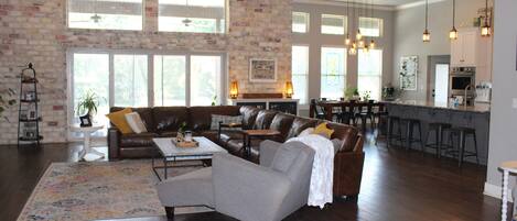 Smart TV, fireplace, video games, offices