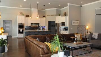 Smart TV, fireplace, video games, offices