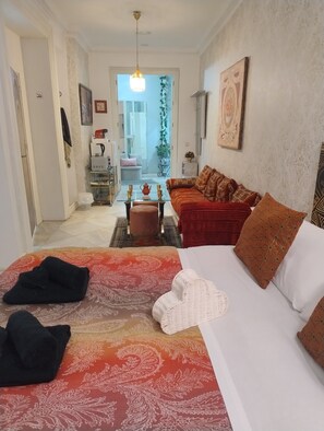 1 chambre, Wi-Fi gratuit, draps fournis