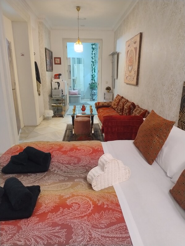 1 bedroom, free WiFi, bed sheets