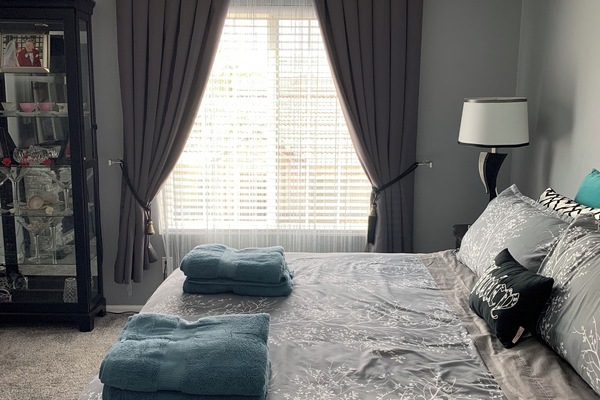 3 soveværelser, skrivebord, strygejern/strygebræt, weekendseng