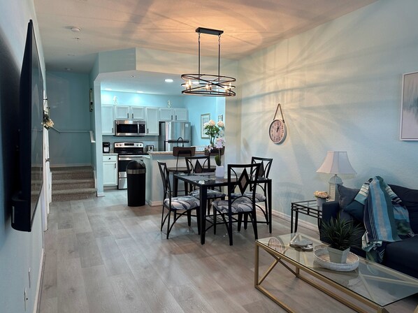 Interior - Quiet Venetian Bay Location, Beautifully Decorated (Kissimmee)