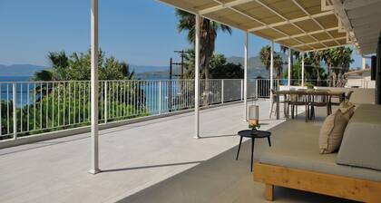 Evia Bay Suites & Retreats