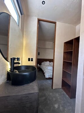 Departamento Club, para no fumadores | 1 habitación, tabla de planchar con plancha, wifi gratis y ropa de cama 
