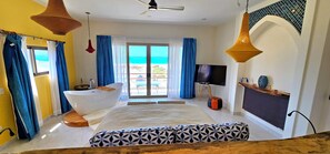 5 chambres, fer et planche à repasser, lit parapluie, Wi-Fi