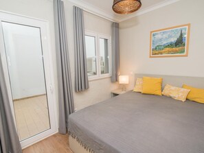 1 quarto, ferros/tábuas de passar roupa, acesso à internet