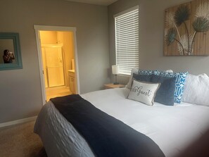 3 bedrooms, iron/ironing board, WiFi, bed sheets - Cozy Ranch-Style Retreat Spacious & Serene (Parker)