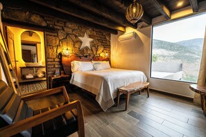 标准房, 山景 | 客房内保险箱、免费 WiFi、床单