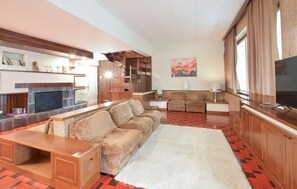 Kamin, Tischtennisplatte