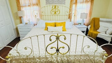 2 bedrooms, free WiFi, bed sheets