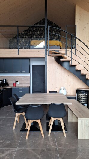 Dining - Modern chalet 4 to 6 people Ruynes en Margeride private spa (RUYNES EN MARGERIDE)