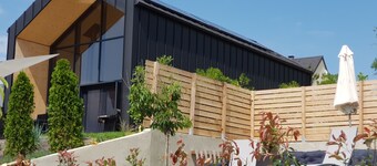 Modern chalet 4 to 6 people Ruynes en Margeride private spa