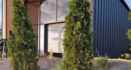 Modern chalet 4 to 6 people Ruynes en Margeride private spa