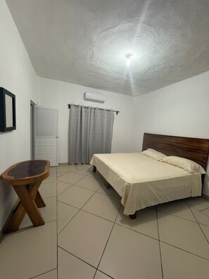 Comfort Room, Pool View | Free WiFi - Hotel y Restaurant Natalia (Copala)