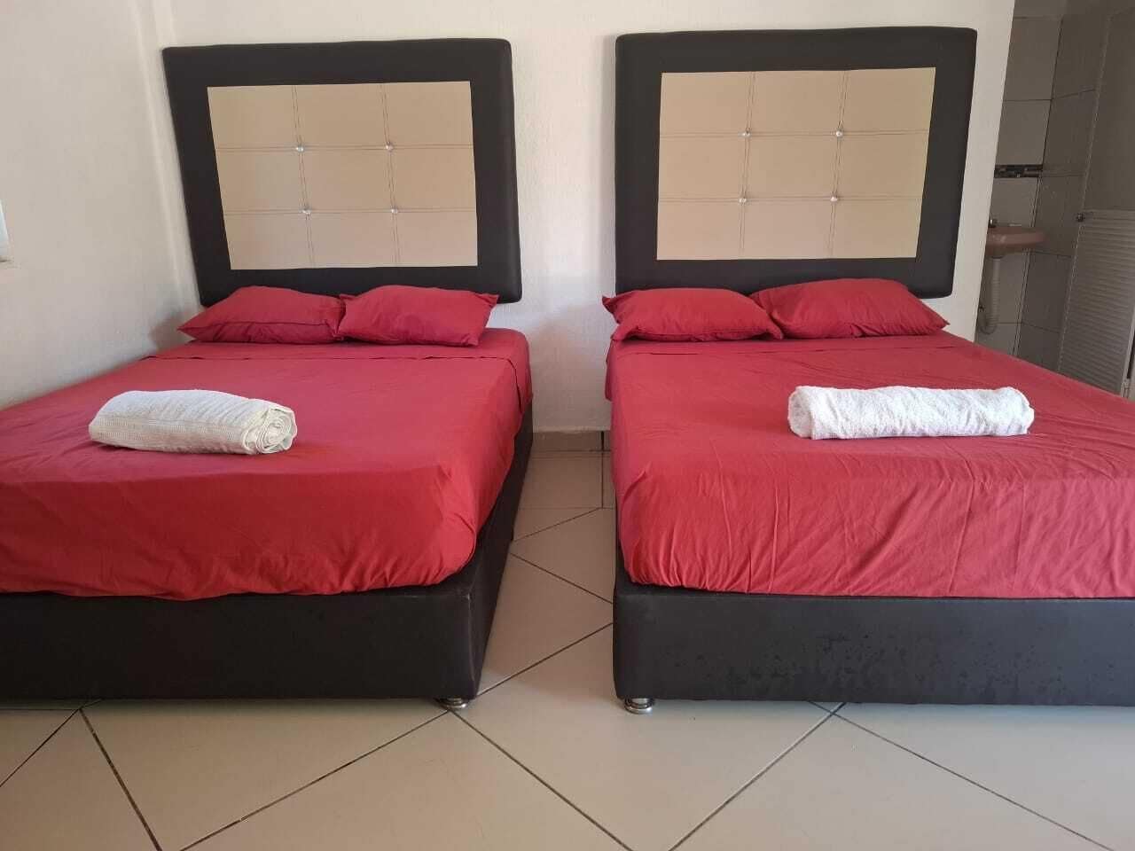 Habitación básica, vista al patio | Wifi gratis 