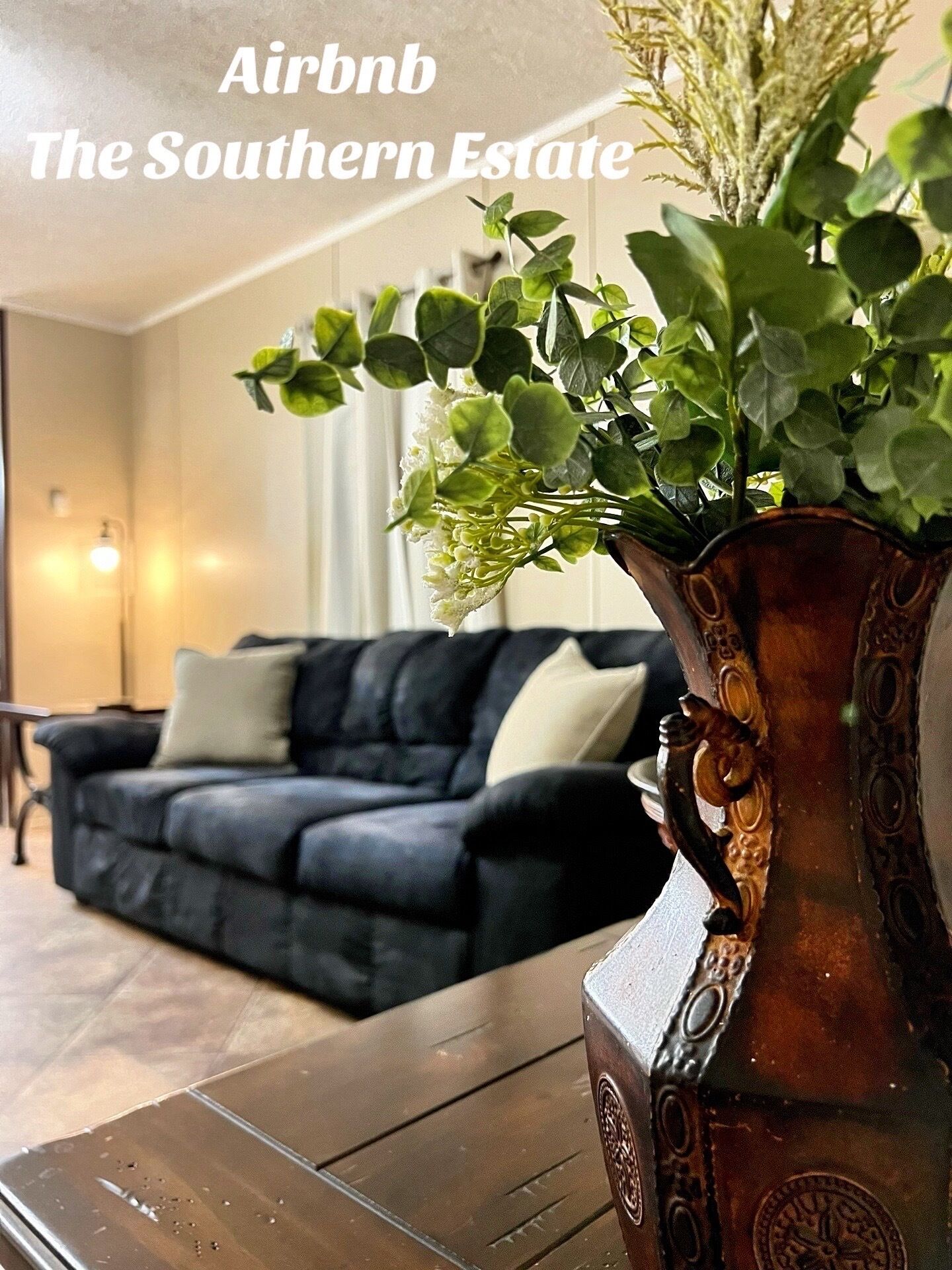 3-bedroom home in quaint Sorrento with AC, WiFi, pond 