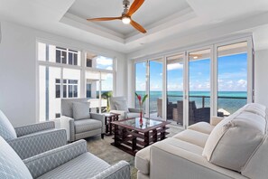 Luxury Condo, 2 Bedrooms, Beachfront | Living area