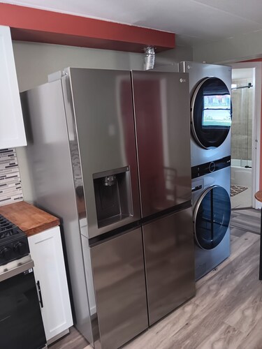 1-bedroom condo next to Chicago Midway International Airport 