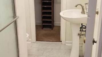 Shower, towels, soap, shampoo