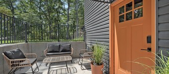 Groovy In-Laws Suite