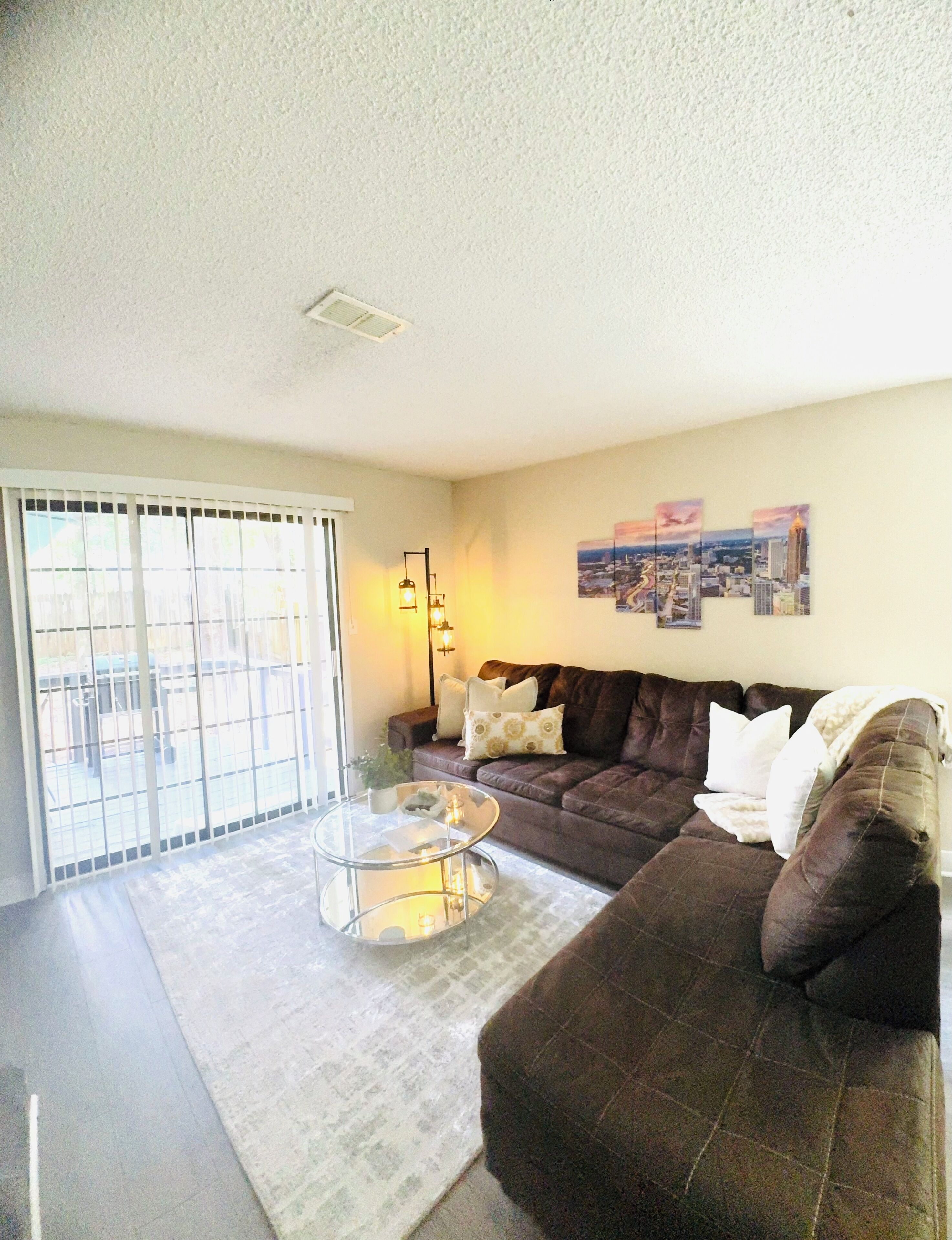 Téléviseur connecté, foyer