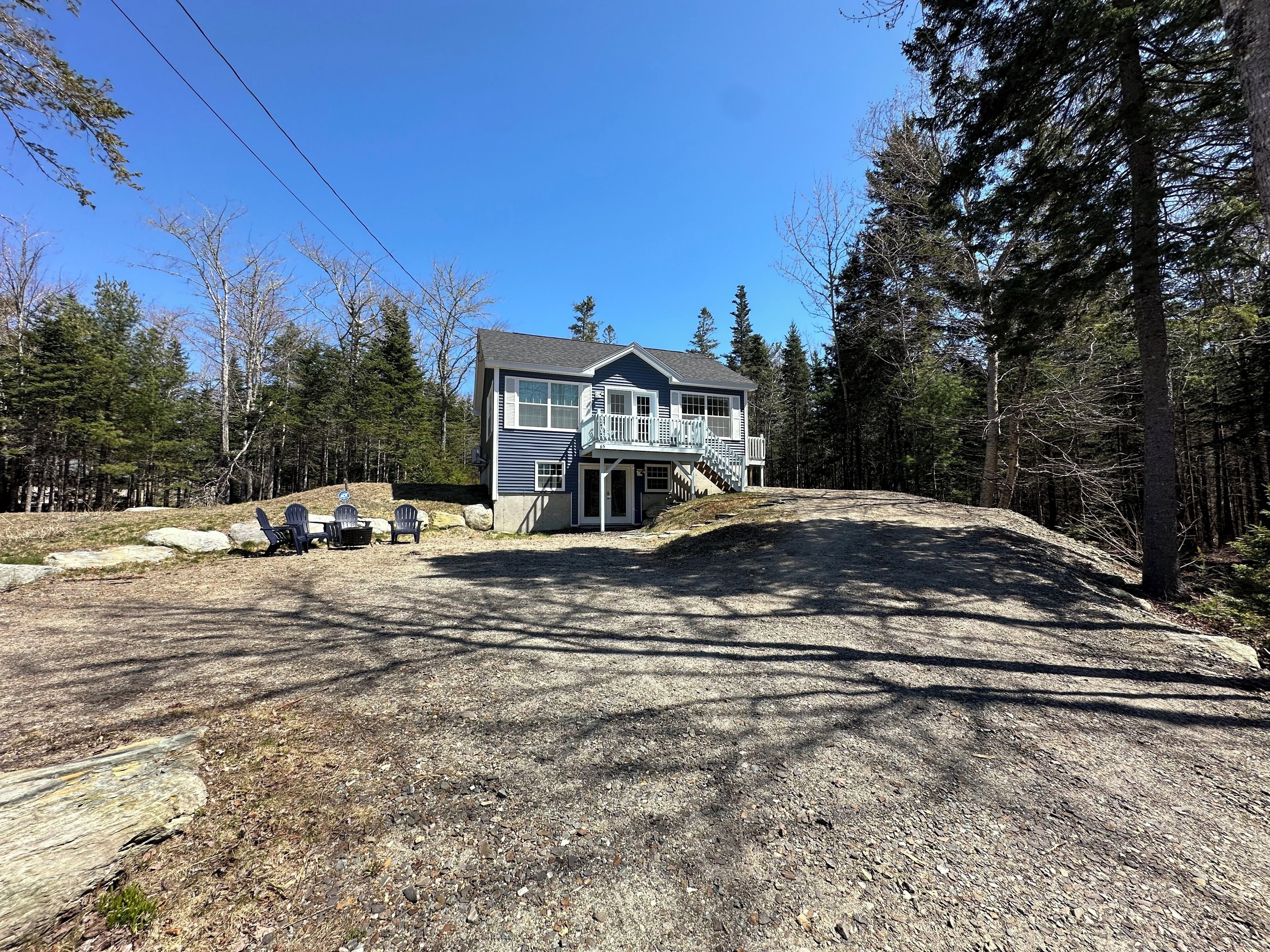 Charming 2-bedroom cottage with AC and WiFi in  Trenton 15 min from Acadia park