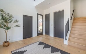 Interior - New modern lakefront property, featuring a private cocktail pool and boat slip. (Kingsland)