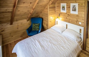 4 bedrooms, in-room safe, travel crib, free WiFi