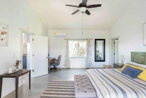 4 bedrooms, iron/ironing board, WiFi, bed sheets