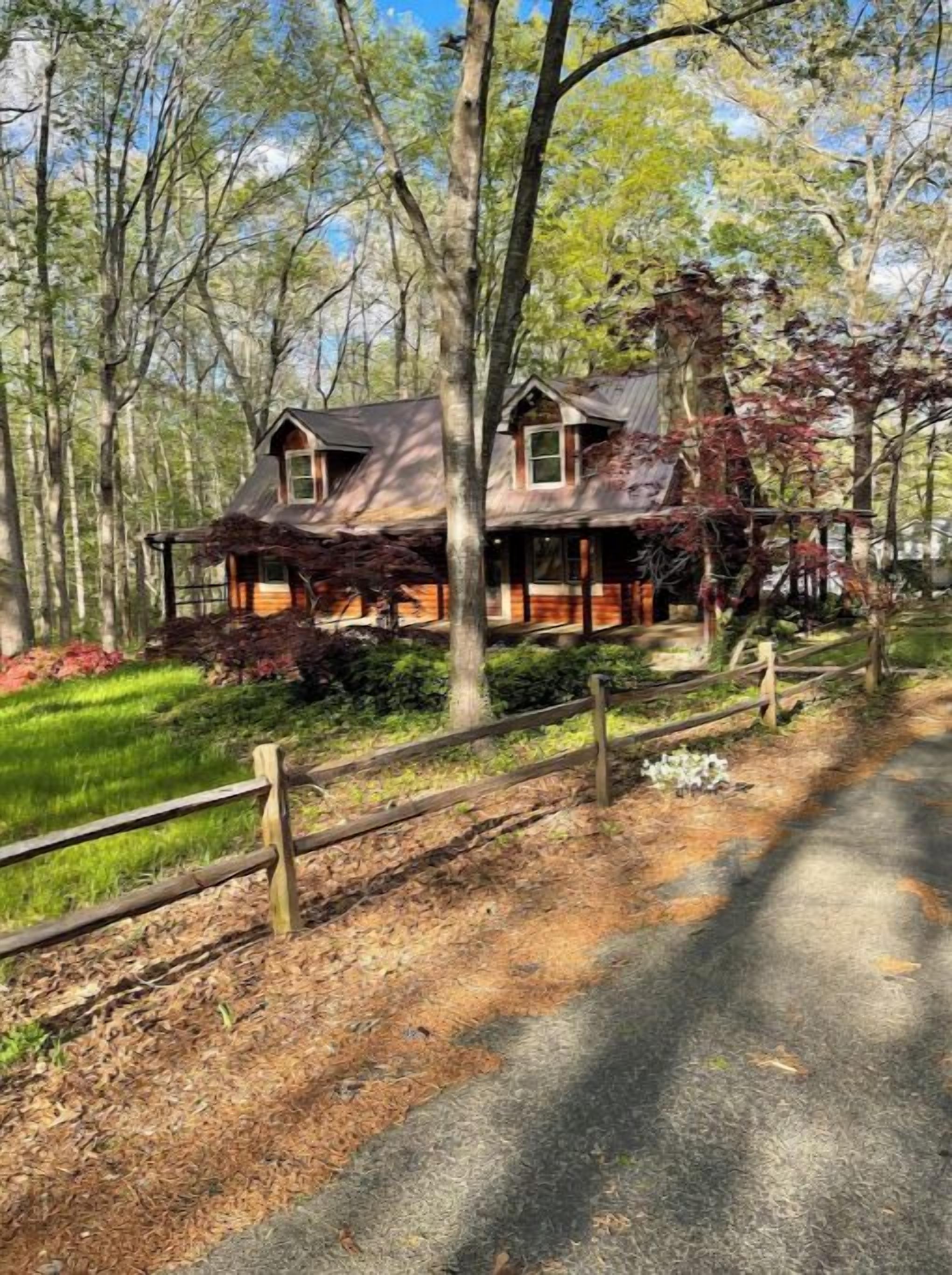 Luxury Cabin With Sauna and Hot Tub