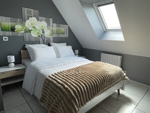 Dobbeltrom – comfort | Sengetøy av topp kvalitet, individuelt dekorert og individuelt innredet