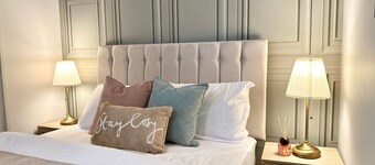 Modern 2BR in Swinton, Manchester-Close to Trafford Centre