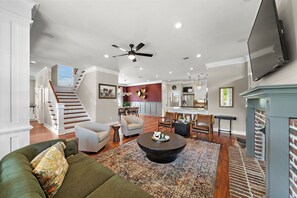 TV, fireplace, stereo