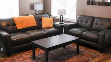 Smart TV, computer monitors