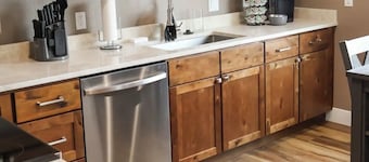 Charming 3-bedroom house with AC and WiFi in wonderful Denver