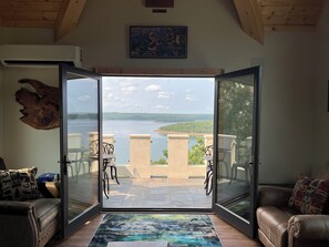 TV connectée, cheminée